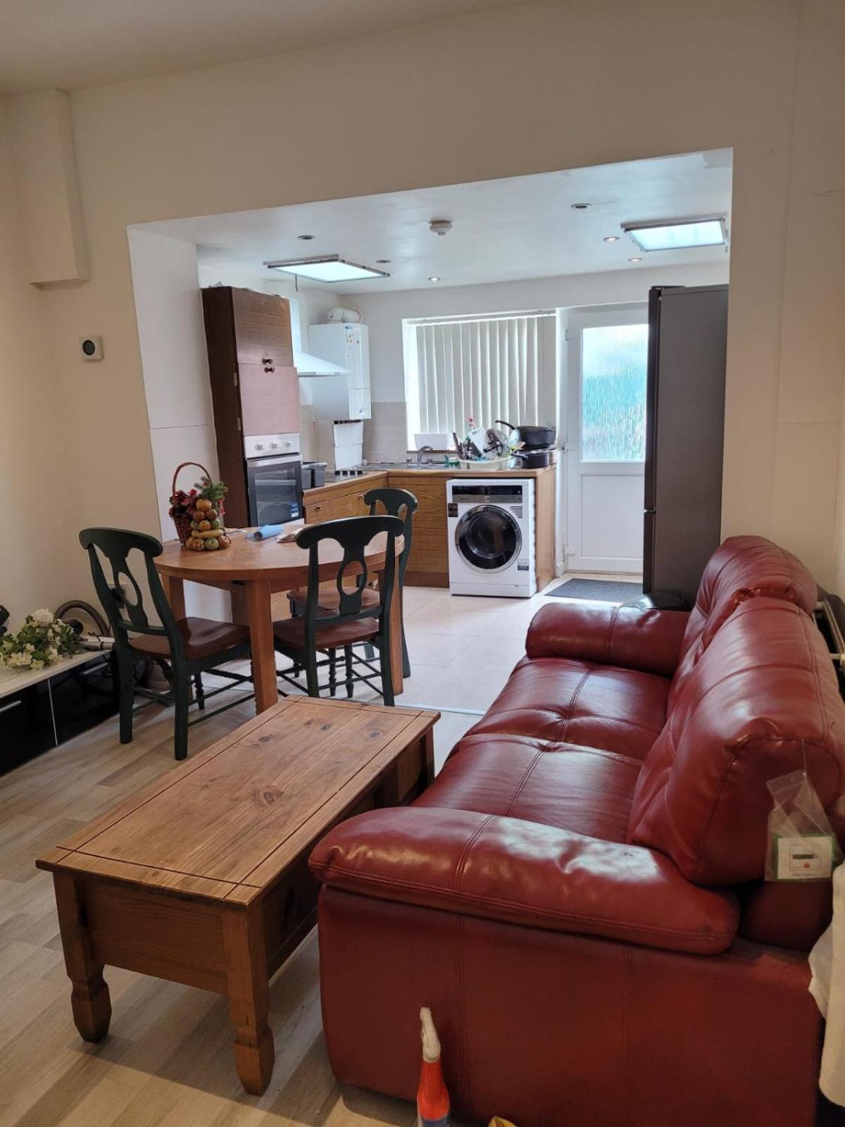 נוטינגהאם Nice Double Bedroom Near Qmc מראה חיצוני תמונה